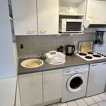Apartment / 4 Couchages Sur - Fr-1-225-457